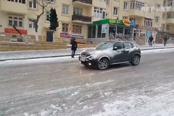 Какво да правим при заледен път?